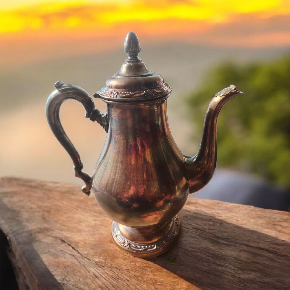 REMEMBRANCE Antique 1847 Rogers Bros Hinged Lidded Silver Plated Teapot 9801 11"